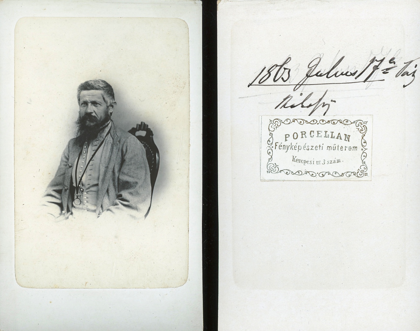 PEST 1863. Porczellán Fényképészeti Műterem Országh Antal, egy szabadságharcos kadét,fotográfus porcelán papírképe